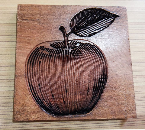 wooden_apple_coaster